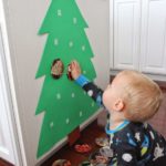 Projeto Natal – Ensinando as crianças a montar uma árvore de natal