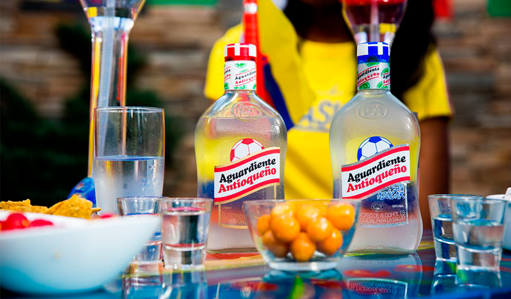 bebidas colombianas sem álcool - Aguardente