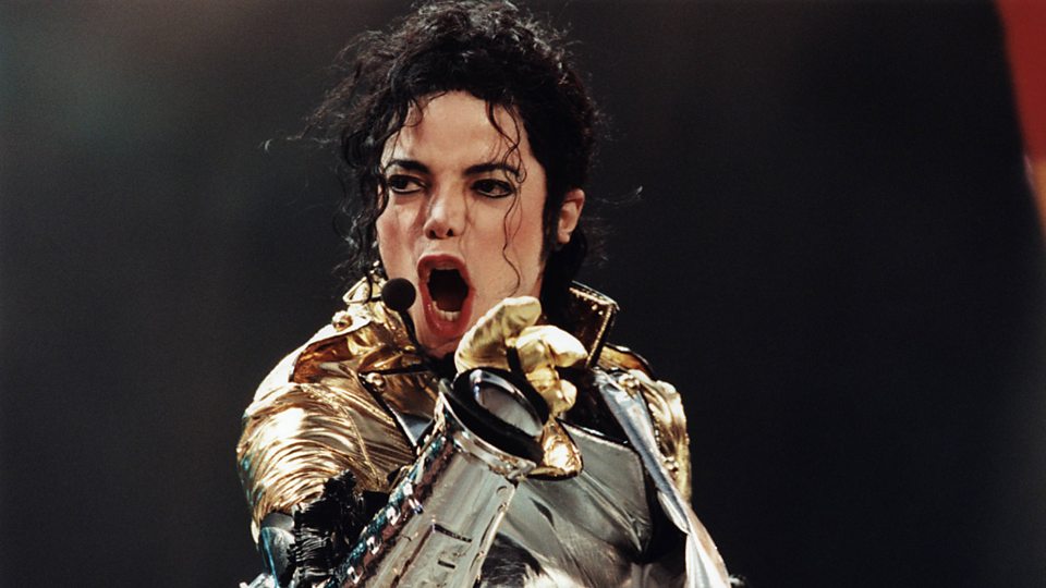O cantor Michael Jackson foi castrado quimicamente