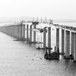 Construção da Ponte Rio-Niterói, no Rio de Janeiro