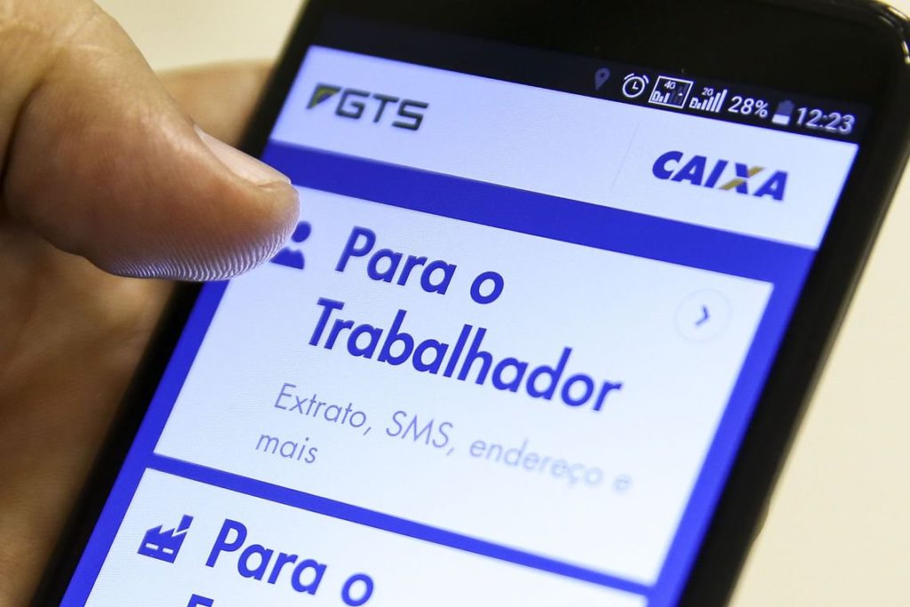 Como consultar PIS pelo telefone e aplicativo PIS