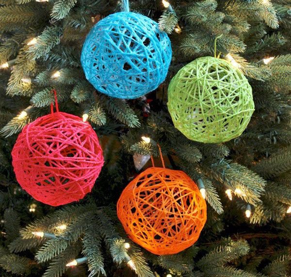 Bolas de Árvore de Natal com bola de lã