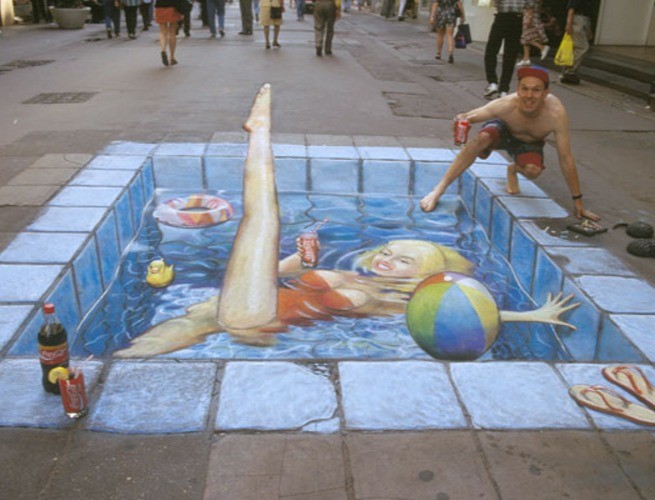 Arte tridimensional- Swimming Pool in the high street by Julian Beever