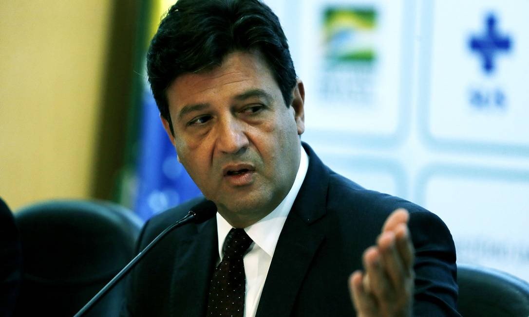 Ministro da Saúde, Luiz Henrique Mandetta, eleva o nível de atenção do coronavírus para perigo iminente