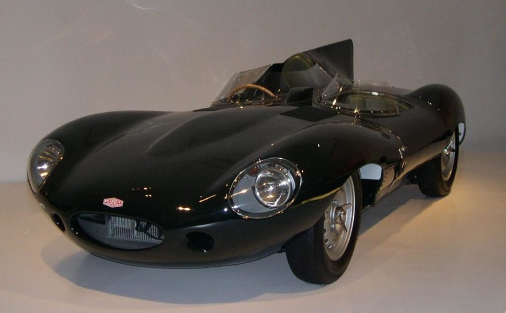 Os 15 carros mais caros da história - Jaguar D-Type