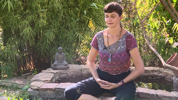 Professora de meditação Paula Ribeiro