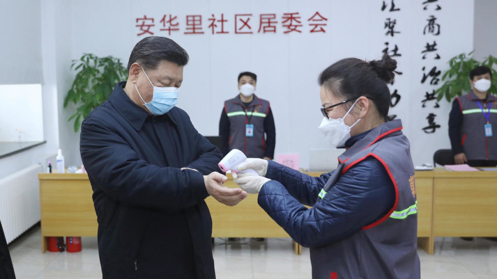 Coronavírus - Presidente chinês Xi Jinping se protege com máscara na China.