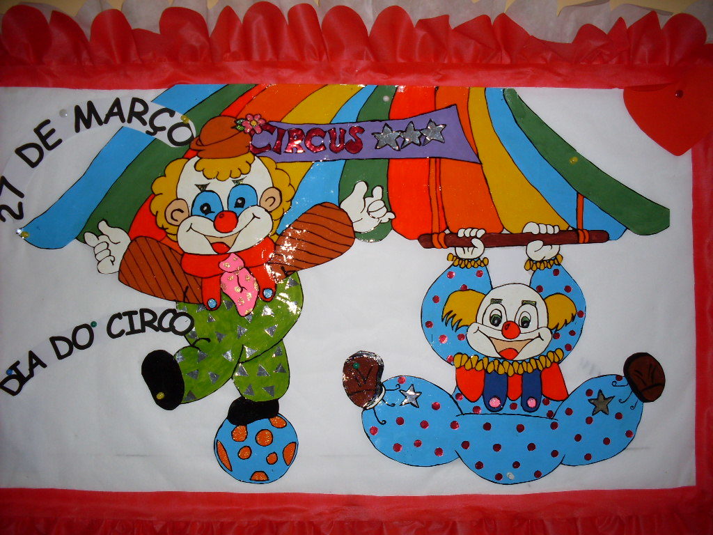 Mural dia do circo