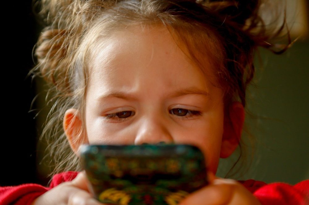 O novo aplicativo do Facebook para crianças agora está disponível no Brasil