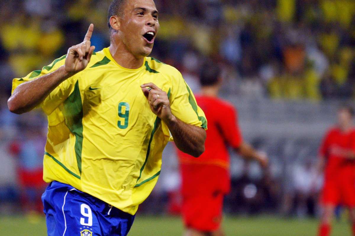 Quantos jogos o Ronaldo tem na seleção?