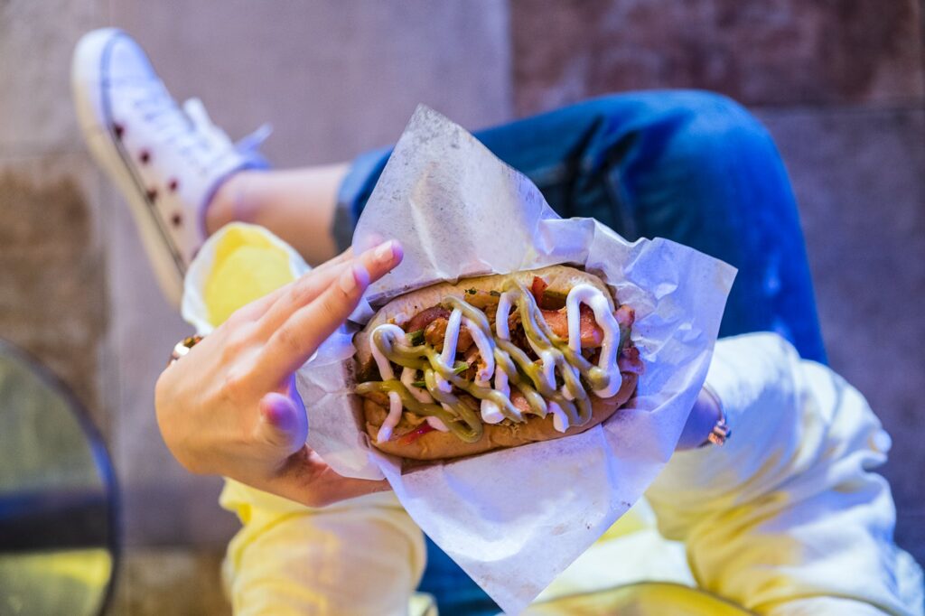 Conheça alguns alimentos do dia a dia que podem prejudicar o nosso corpo.