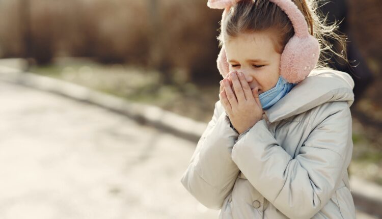 Doença mão-pé-boca: Conheça os sintomas e tratamentos da doença frequente em crianças