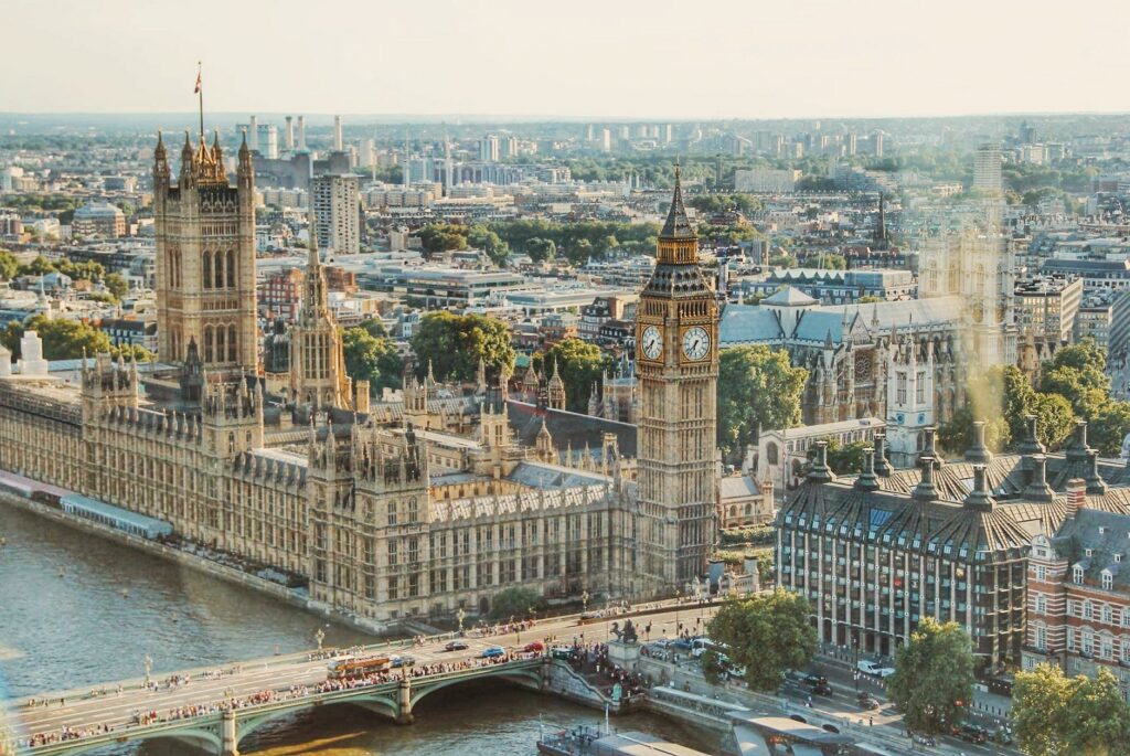 O big ben passou por reformas.