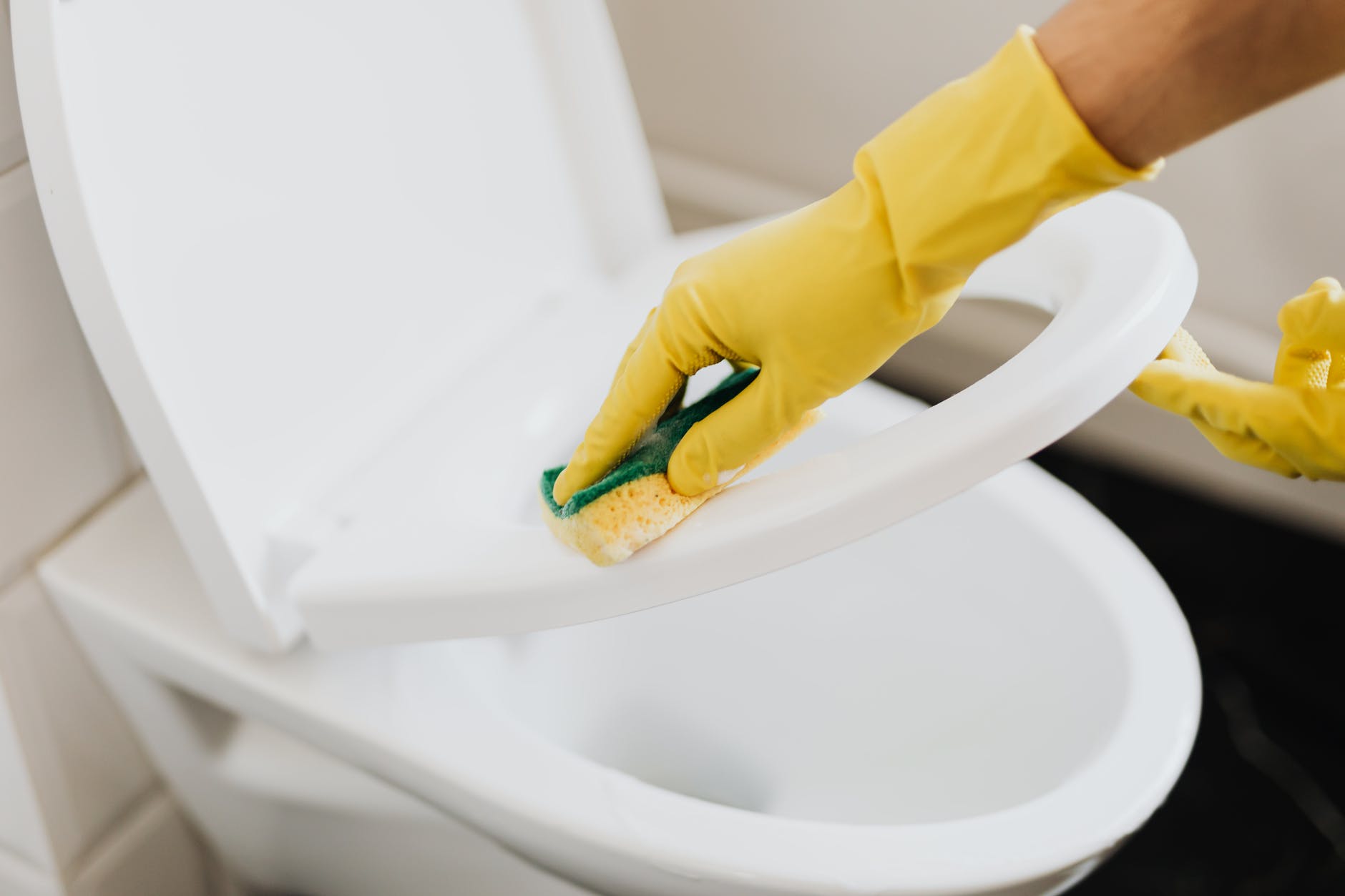 Você está limpando seu vaso sanitário corretamente? Saiba agora!