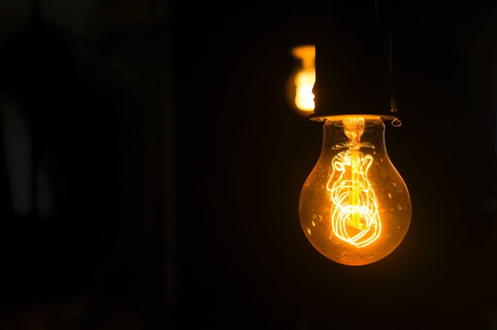 Aumento de água e luz em 2022.