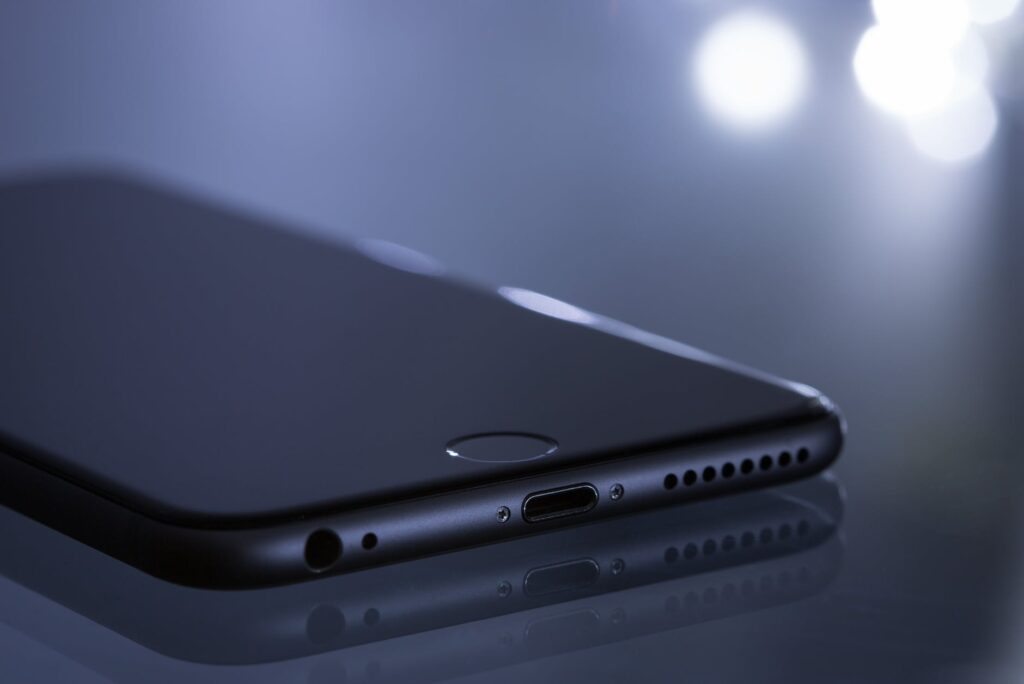 Como consertar o seu iphone sem sair de casa.