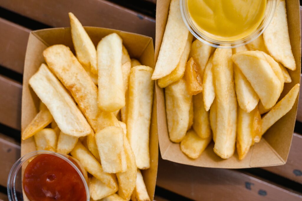 Chips de batata AirFryer: Uma receita saudável e prática.
