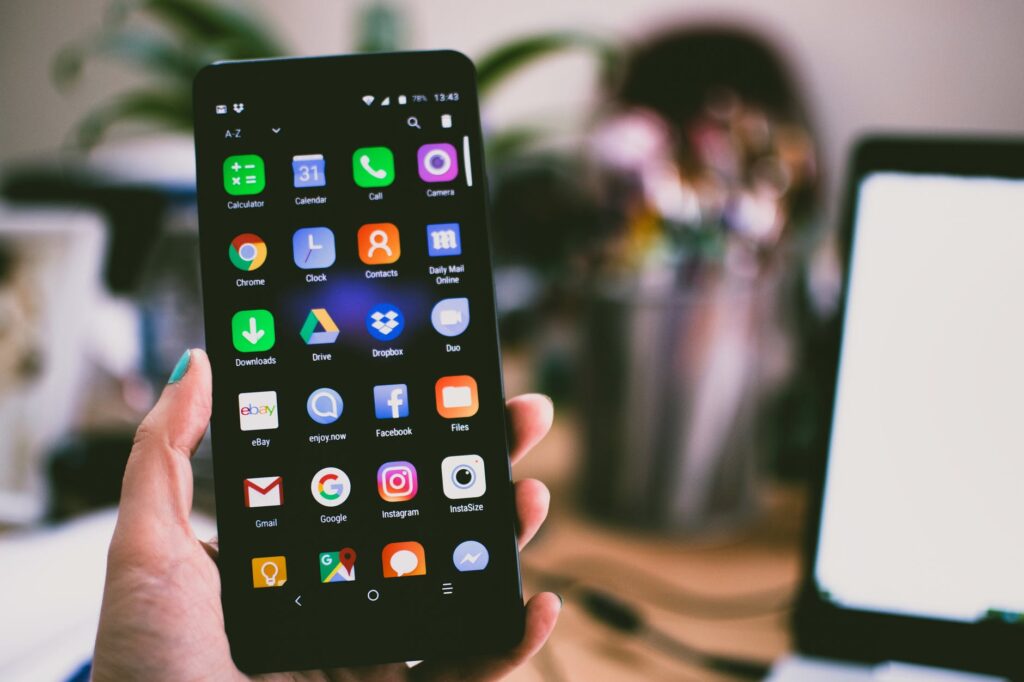 Descubra os tipos de aplicativos que são muito perigosos para se ter em seu celular