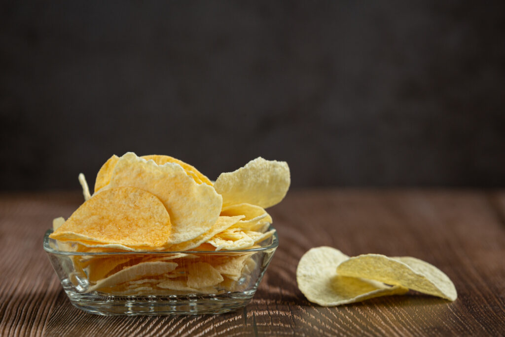 Chips de batata AirFryer: Uma receita saudável e prática.