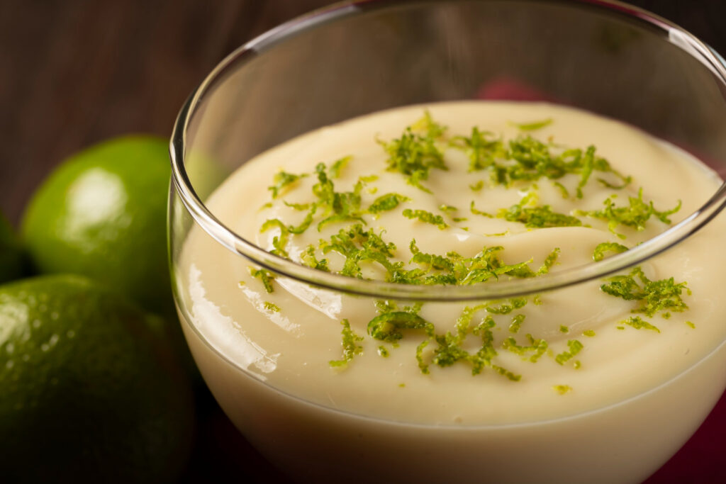 Mousse de limão: aproveite todos os benefícios dessa fruta em uma receita doce e refrescante