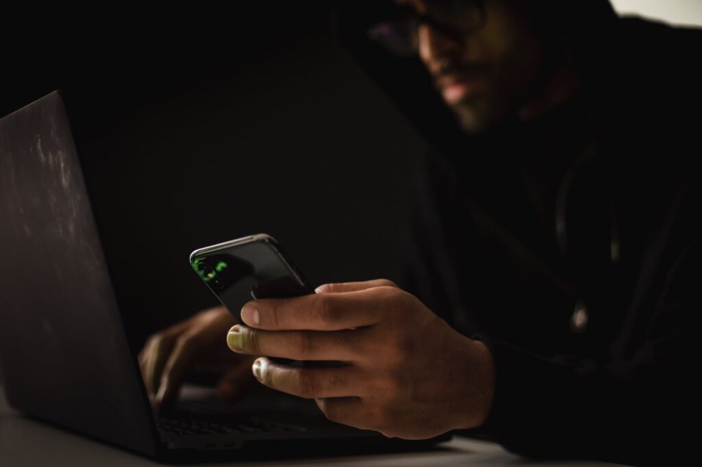 Proteja seus dados! Saiba quais aplicativos não baixar no seu celular