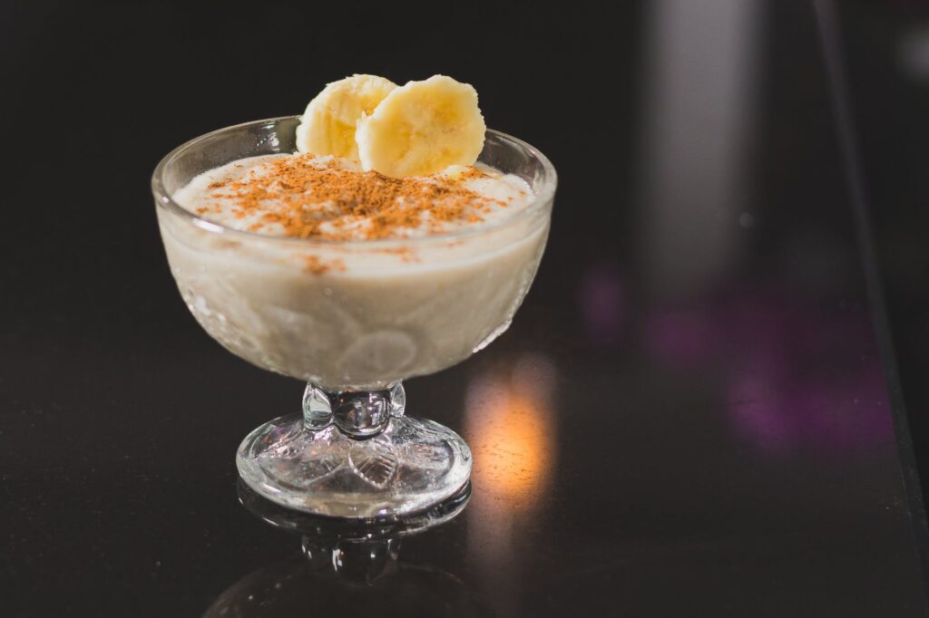 Sorvete de banana caseiro: Veja essa receita saudável para se refrescar no verão!
