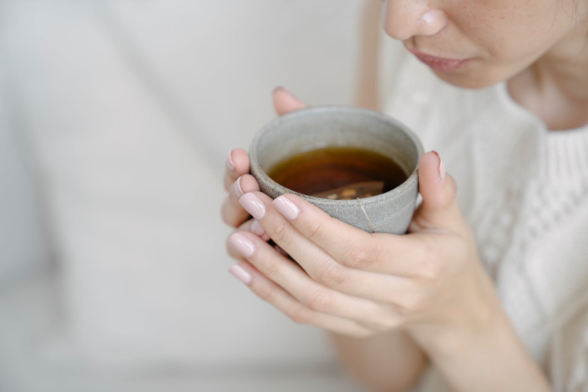 Chás Calmantes: 3 chás que aliviam os sintomas da insônia e depressão.