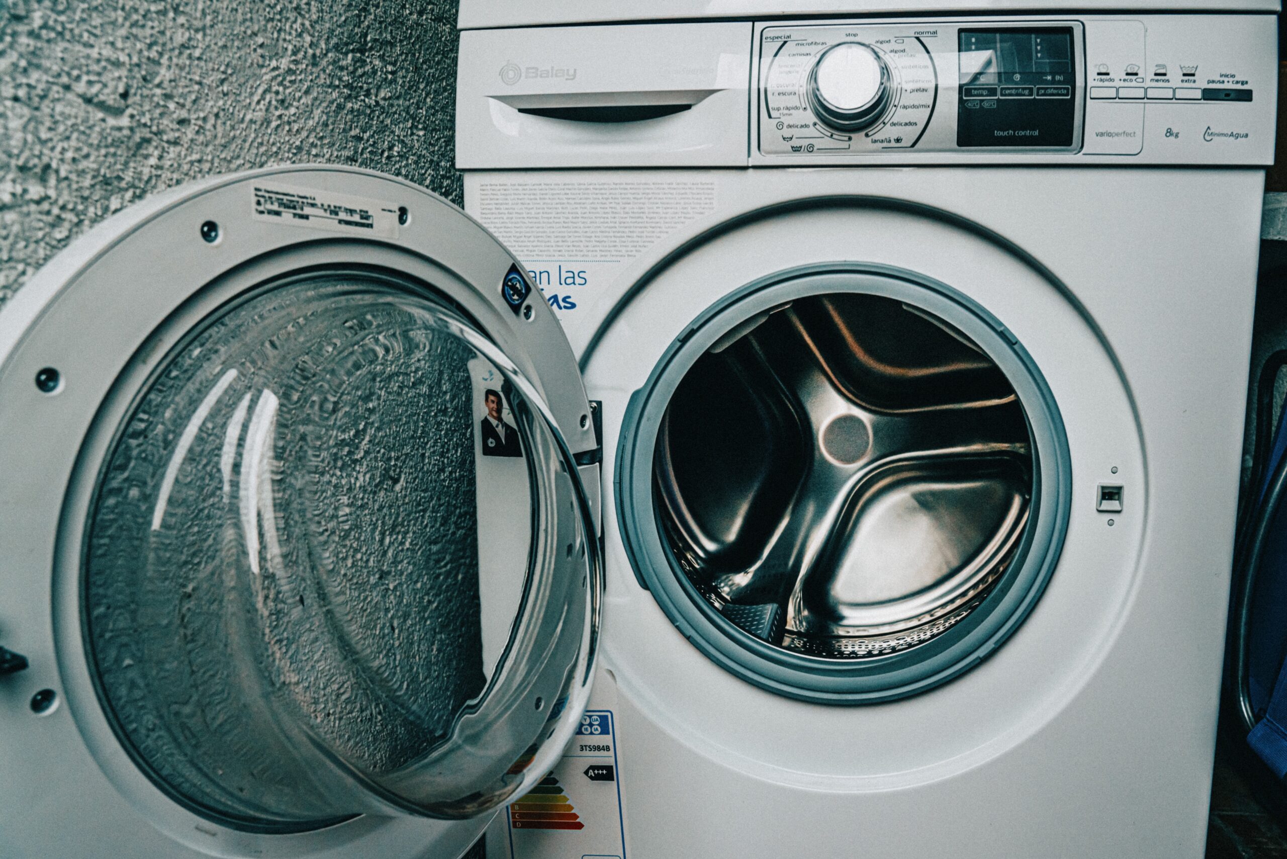 Como limpar a máquina de lavar roupas: Confira dicas simples