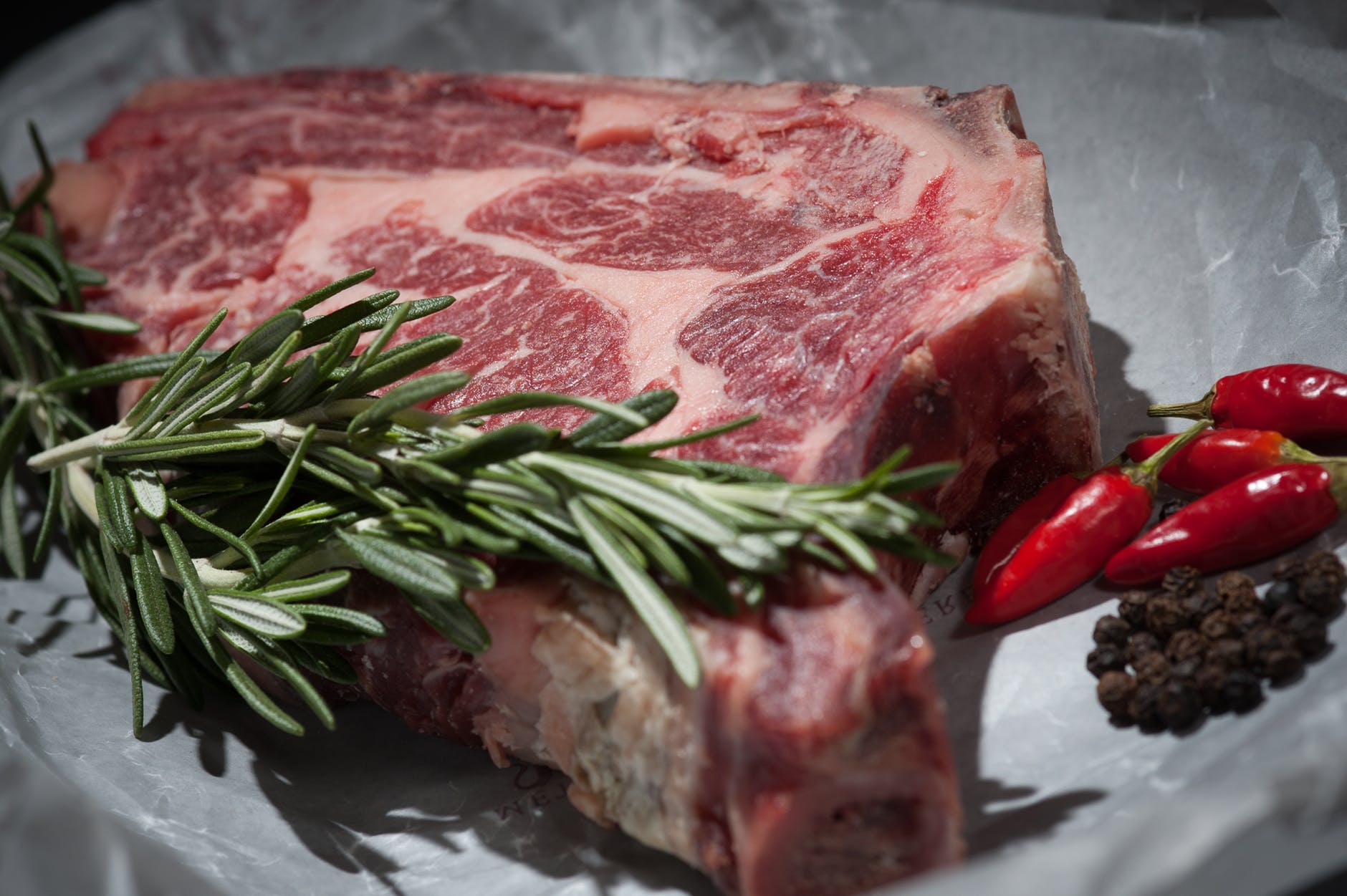 Aprenda 3 dicas para deixar sua carne ainda mais macia e suculenta!