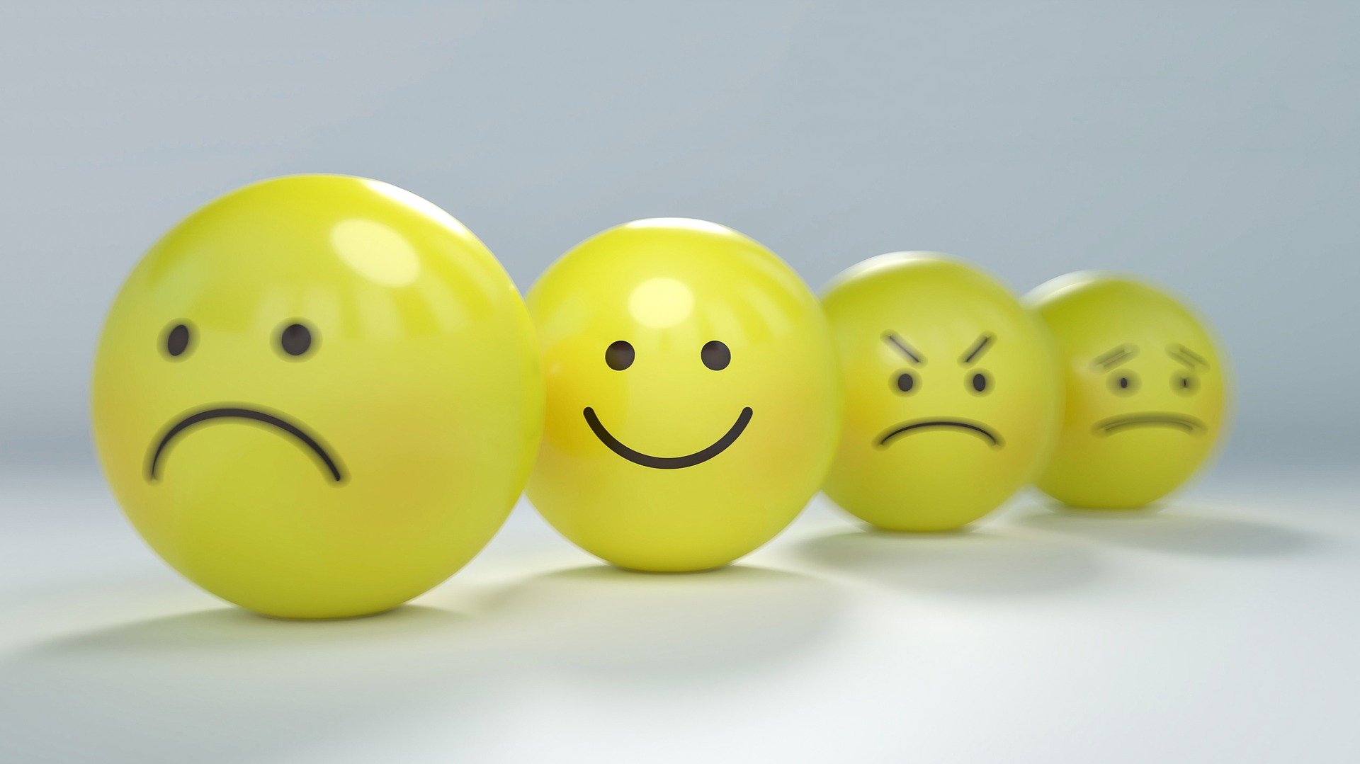 Emoji do rosto invertido: qual o seu verdadeiro significado?