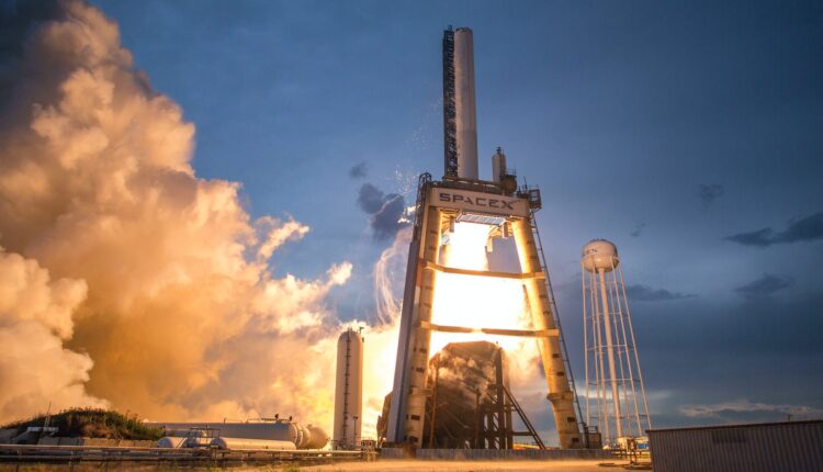 Mais um passo para a colonização espacial: SpaceX conseguirá entrar em órbita este ano.