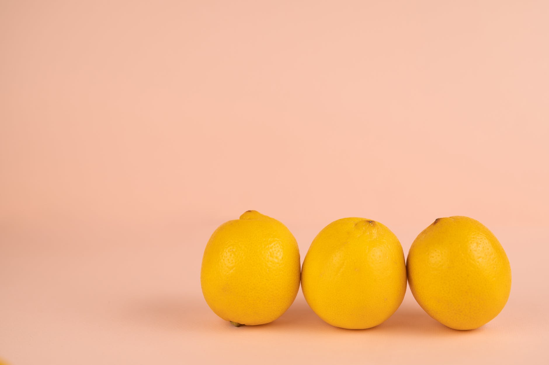 Cagaita é uma fruta exótica rica em vitaminas, fibras e antioxidantes