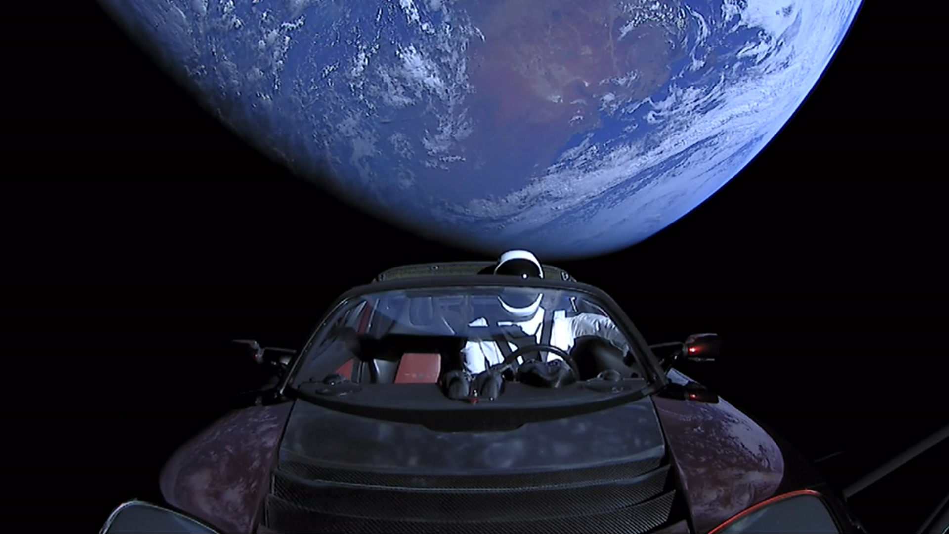 Onde está exatamente o Tesla Roadster lançado no espaço por Elon Musk