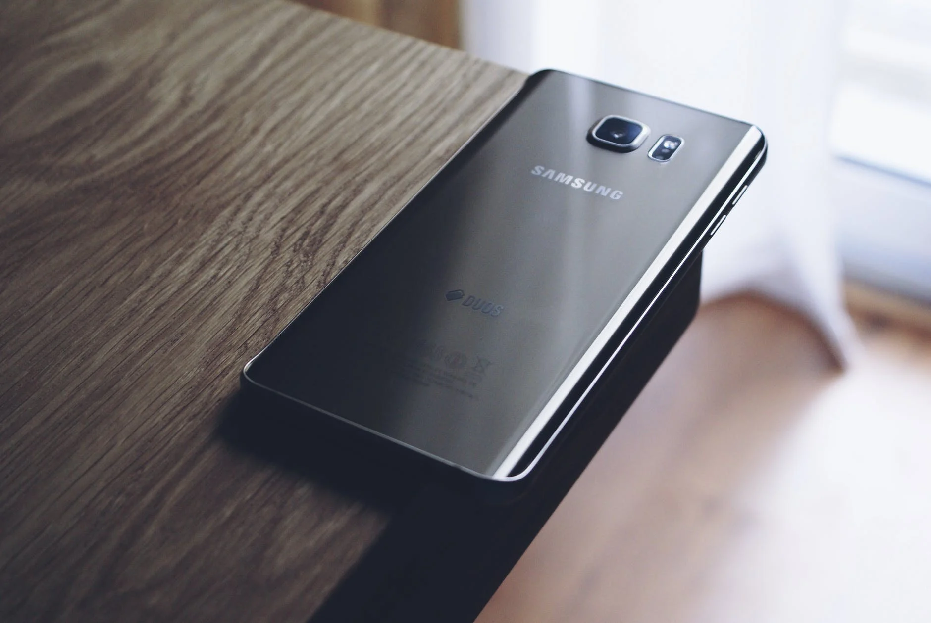 Samsung sem carregador na caixa para sempre: Entenda mais sobre como vai funcionar essa nova medida