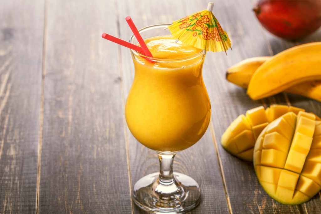 Faz mal beber batida de banana com manga todos os dias?