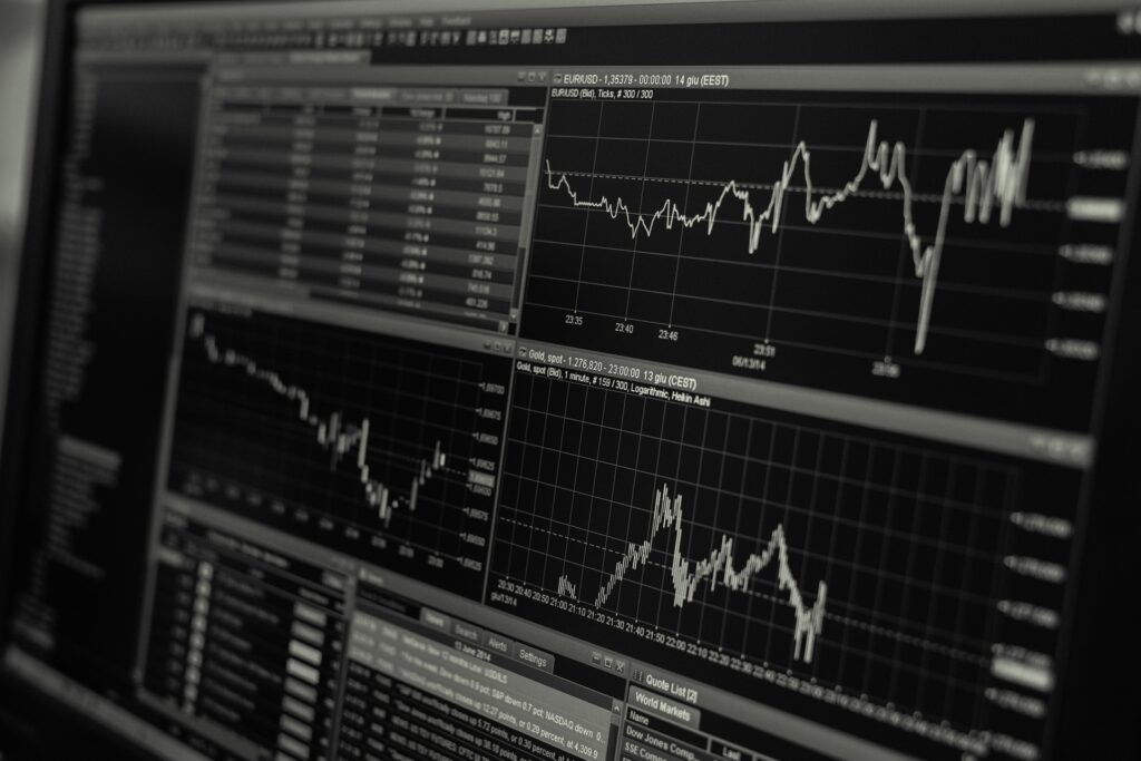 Dono da Amazon investe milhões em fintech brasileira (16/04)
