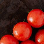 ha-risco-em-comer-tomates-todos-os-dias