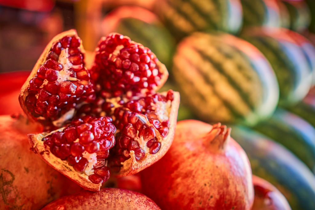 Romã ou melancia? Qual das duas é mais nutritiva?