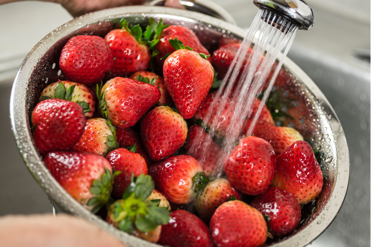 Lavar frutas e legumes os torna menos nutritivos?