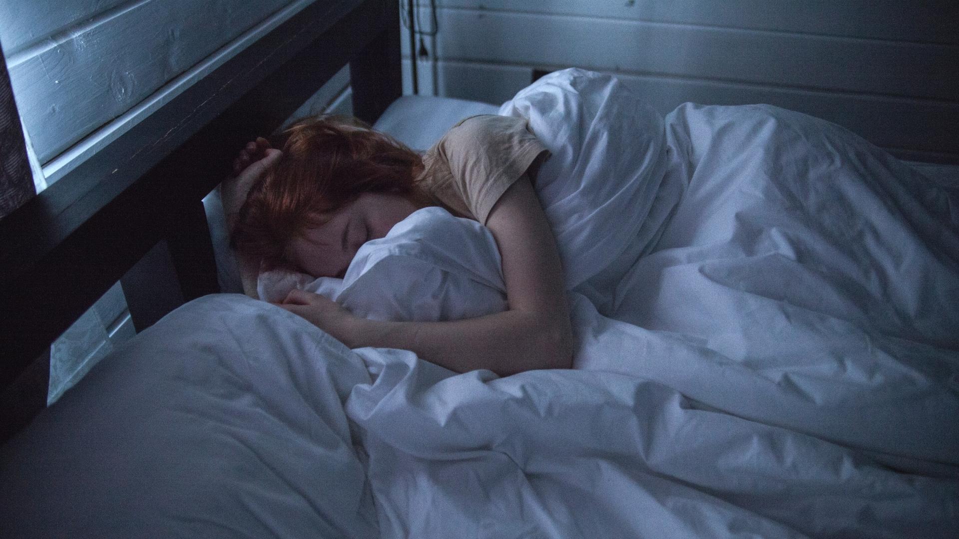 Dormir demais faz mal à saúde? Saiba quais são as consequências