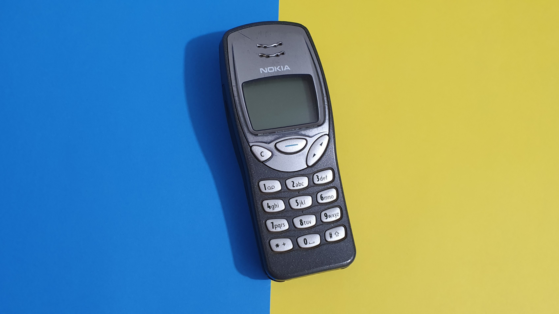 Nokia relanzó 8210 4G, 2660 Flip y 5710 XpressAudio
