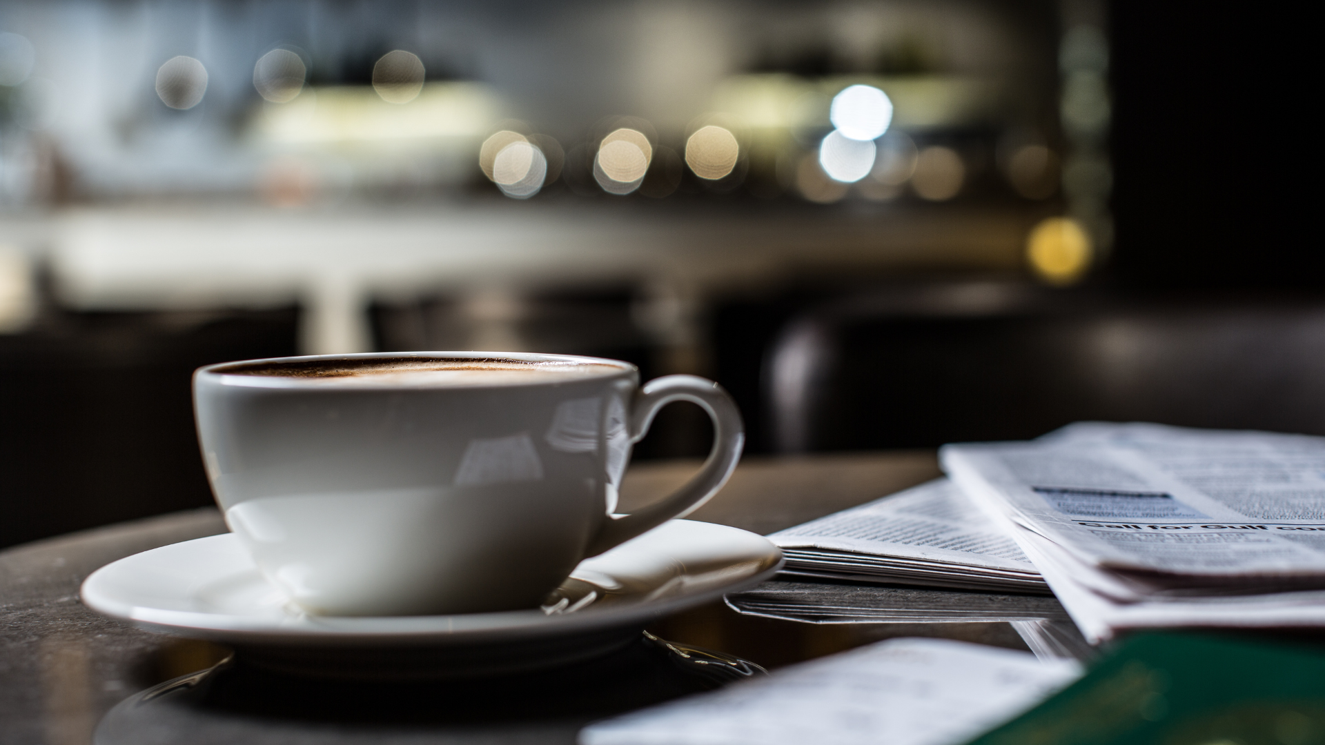 Veja a forma futurista como passageiros de um aeroporto coreano estão recebendo café