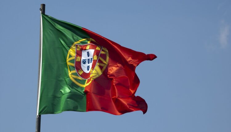 Emprego para brasileiros em Portugal.