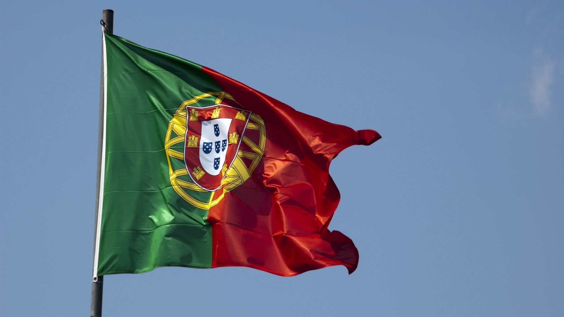 Emprego para brasileiros em Portugal.
