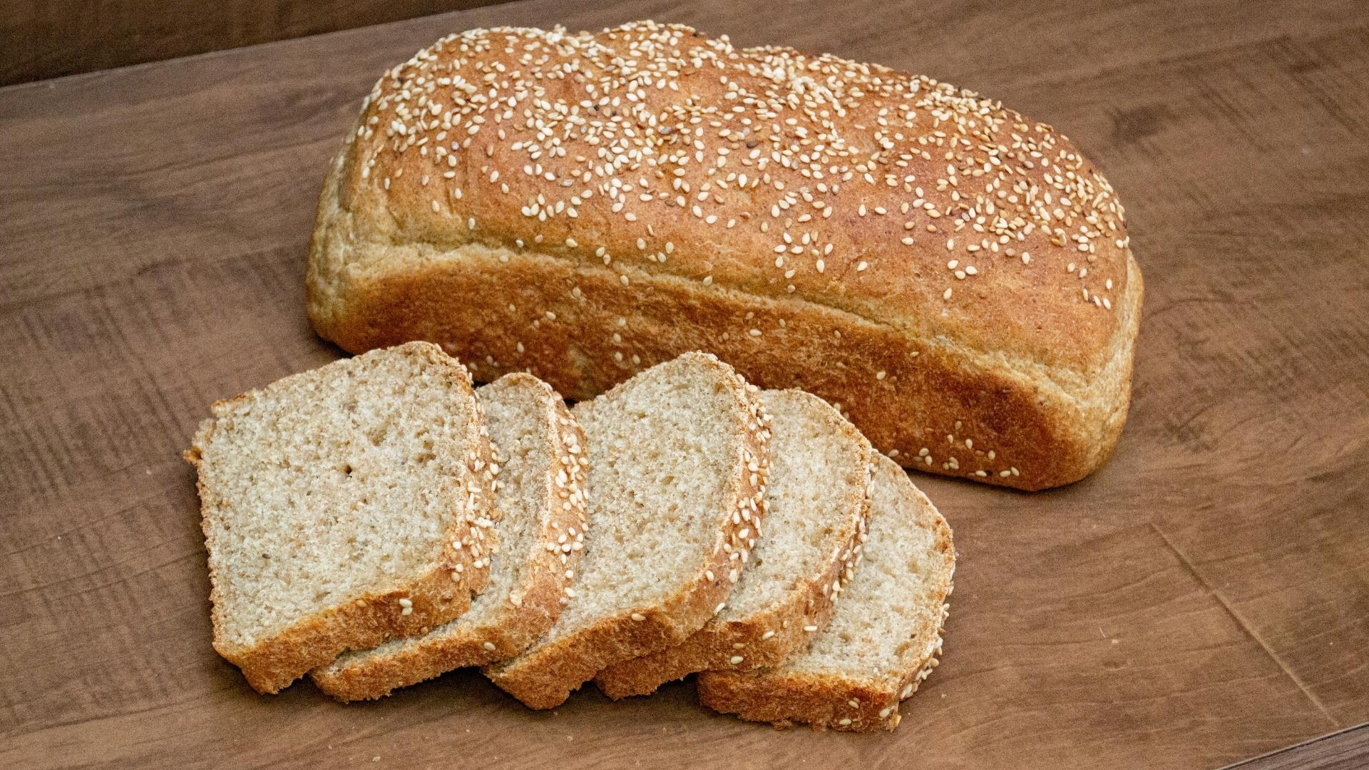Pronto em 5 minutos: aprenda a fazer um delicioso pão caseiro no micro-ondas