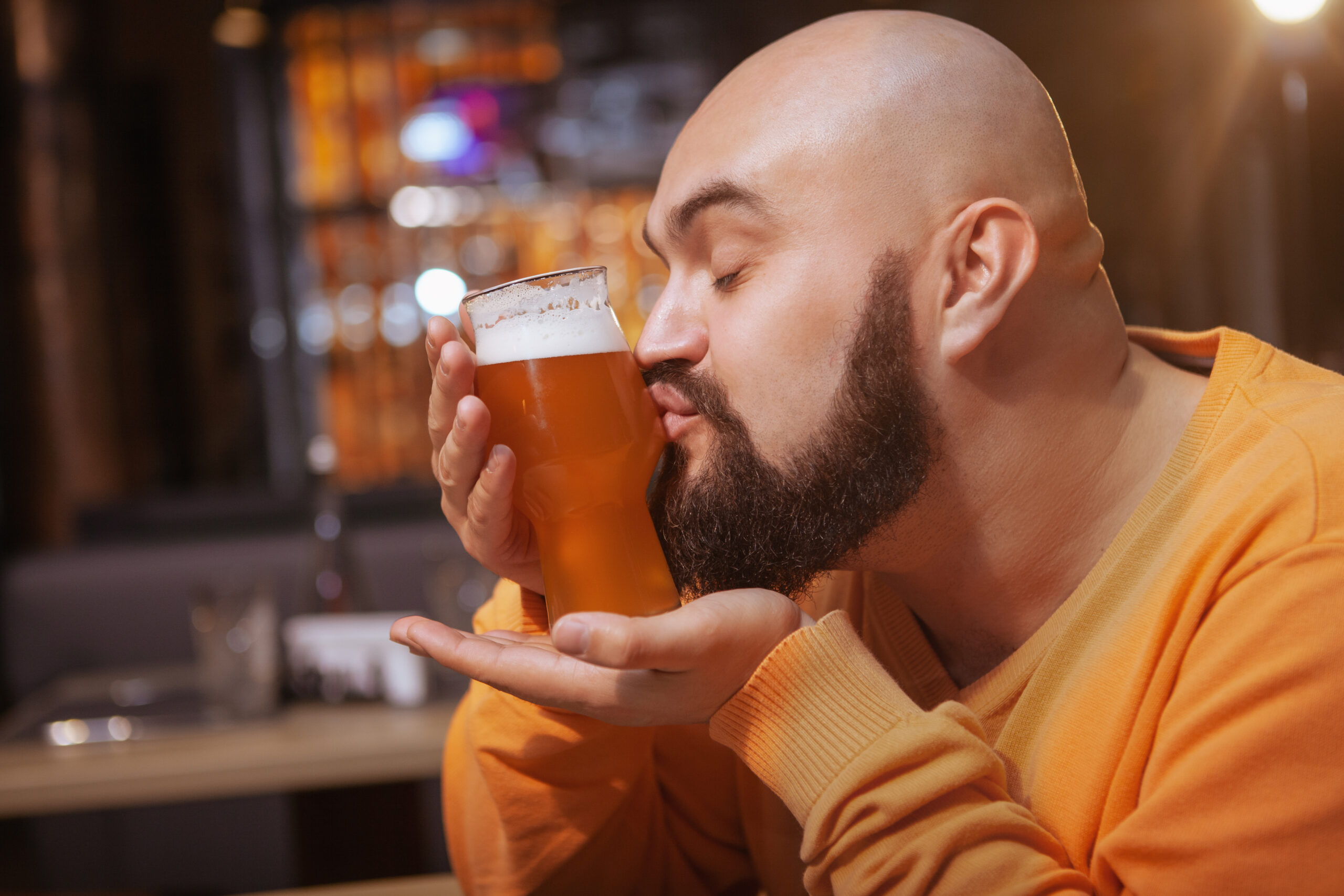 'Posso beber cerveja todos os dias?': veja as consequências do hábito