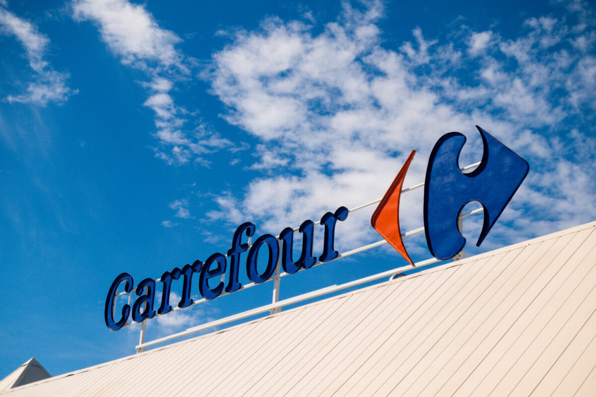 Carrefour fechará seis unidades de hipermercados até dia 15 de janeiro deste ano.