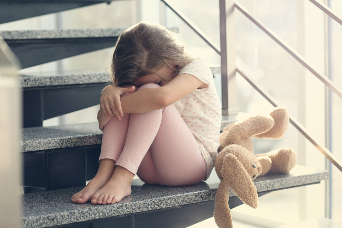 Atraso e cansaço excessivo observados na escola mudaram a vida dessa pequena menina