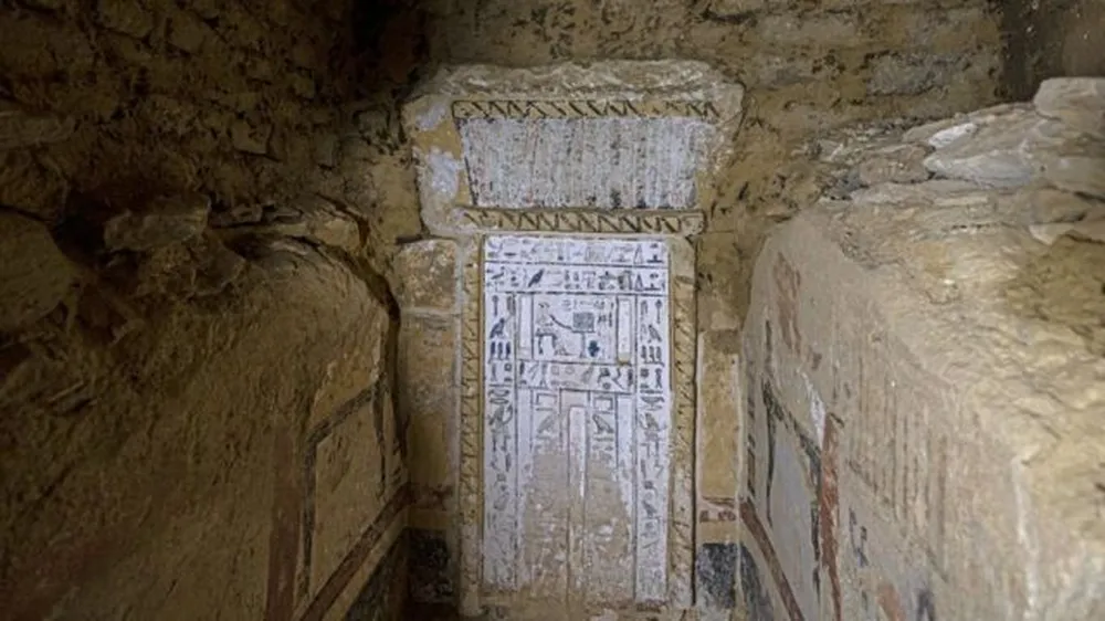 Sarcófago fechado há mais de 4 mil anos é palco de uma descoberta interessante