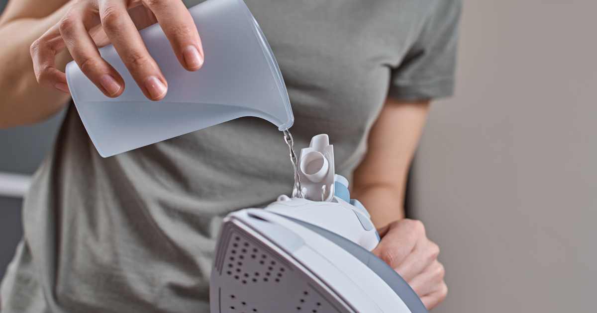 Ferro de passar com vida longa? Veja 8 truques que fazem toda a diferença